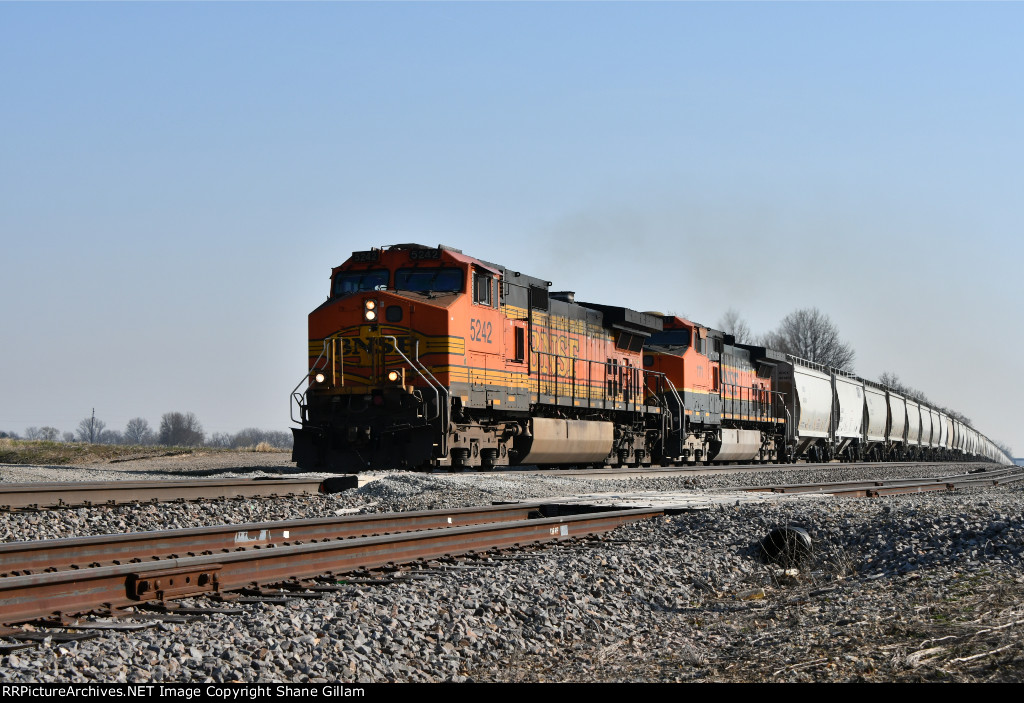 BNSF 5242